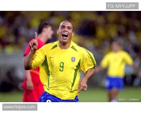 足球巨星豪赠名表引热议 揭秘绿茵场上的奢华友情故事